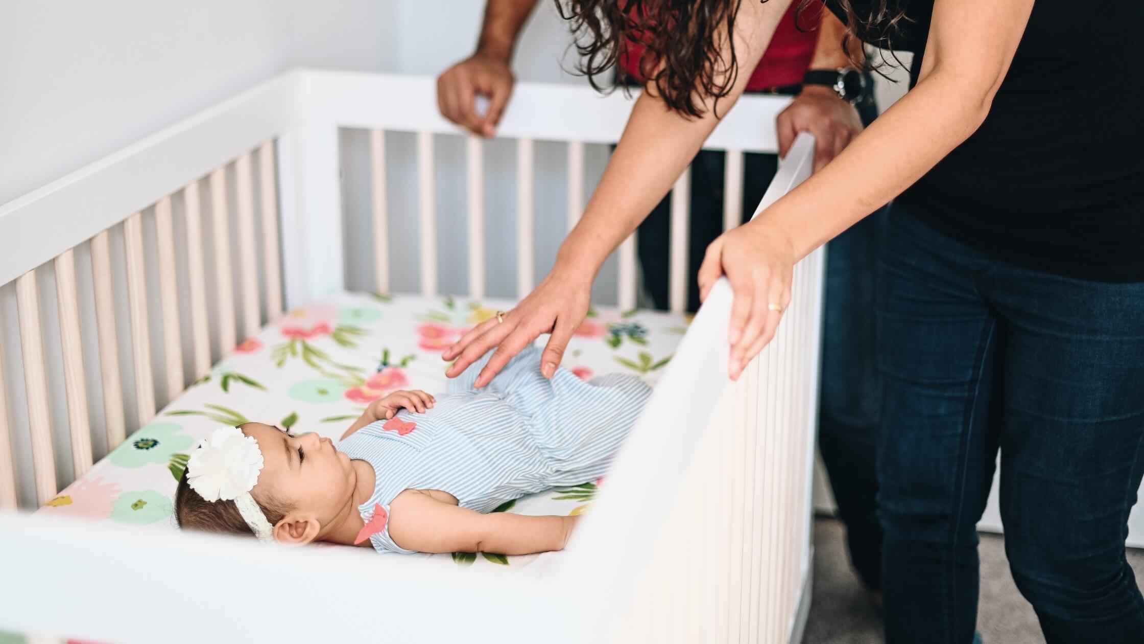 baby in crib no contact nap